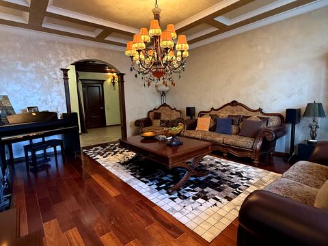 дом по адресу Каменярів ул.