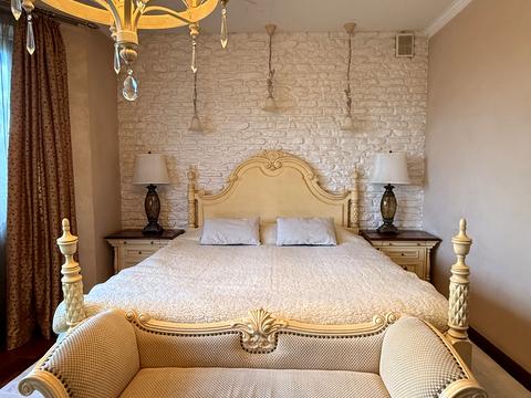 дом по адресу Каменярів ул.