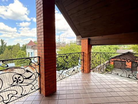 дом по адресу Каменярів ул.