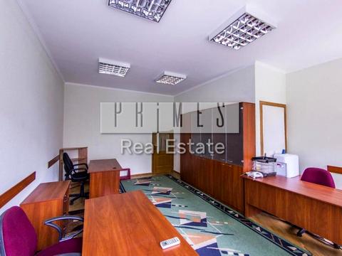 комерційна за адресою Нагірна вул., 27а