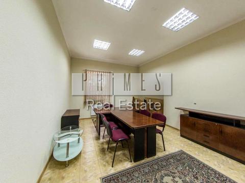 комерційна за адресою Нагірна вул., 27а