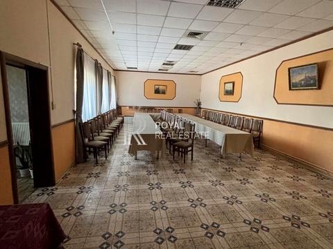 комерційна за адресою Стеценка вул., 21