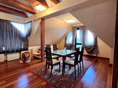 дом по адресу Каменярів ул.