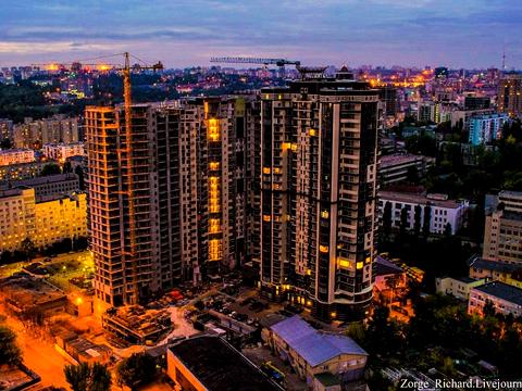 паркоместо по адресу Василия Тютюнника ул. (Анрі Барбюса), 37/1