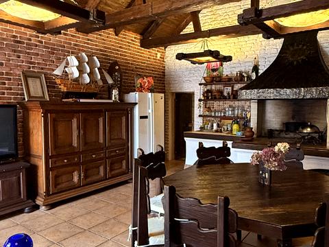 дом по адресу Каменярів ул.