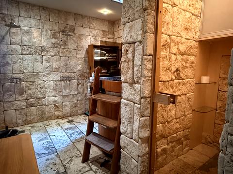 дом по адресу Каменярів ул.