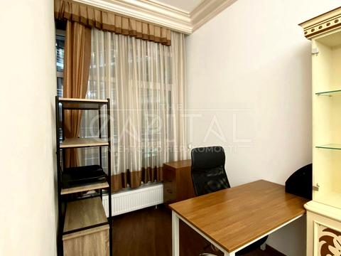 комерційна за адресою Київ, Євгена Коновальця вул. (Щорса), 36-Б