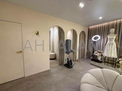 коммерческая по адресу Василия Тютюнника ул. (Анрі Барбюса), 56