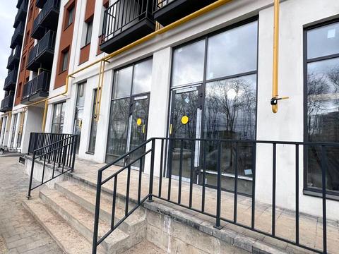 комерційна за адресою Келецька вул., 132а