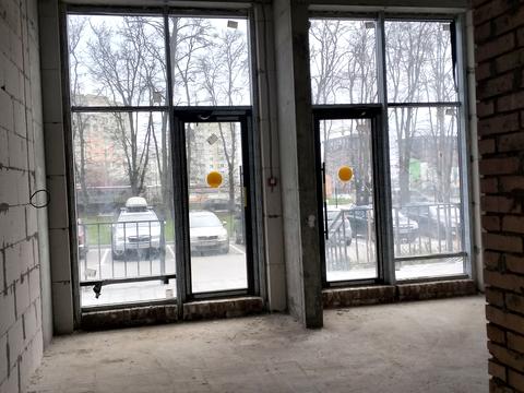 комерційна за адресою Келецька вул., 132а