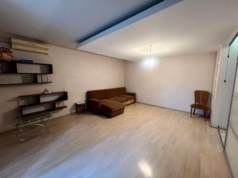 квартира по адресу Дмитрия Яворницкого просп. (Карла Маркса), 45