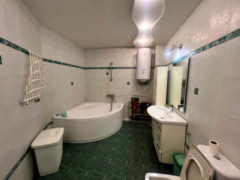 квартира по адресу Дмитрия Яворницкого просп. (Карла Маркса), 45