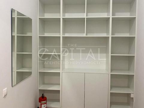 коммерческая по адресу Евгения Коновальца ул. (Щорса), 3