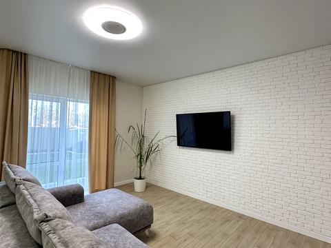 будинок за адресою Миру