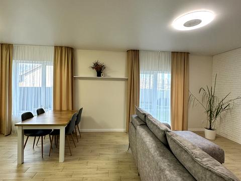 будинок за адресою Миру