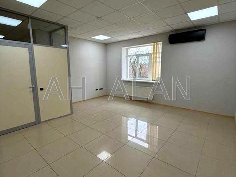 коммерческая по адресу Авиаконструктора Игоря Сикорского ул. (Танковая), 8