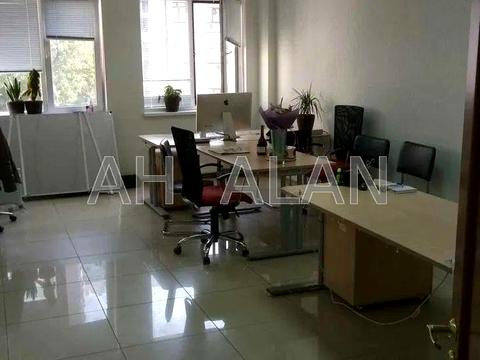 коммерческая по адресу Авиаконструктора Игоря Сикорского ул. (Танковая), 8