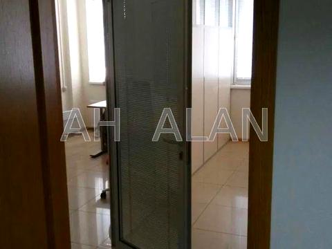 коммерческая по адресу Авиаконструктора Игоря Сикорского ул. (Танковая), 8