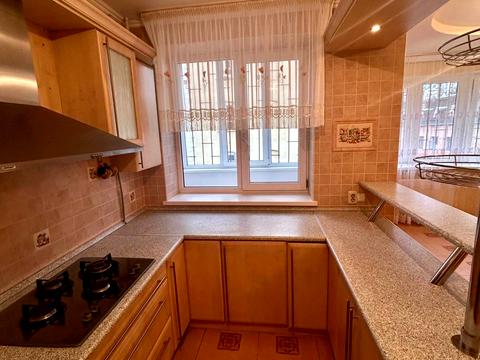 квартира за адресою Військова вул., 2