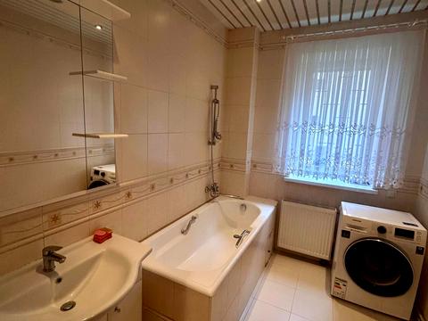 квартира за адресою Військова вул., 2