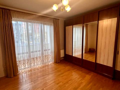 квартира за адресою Військова вул., 2