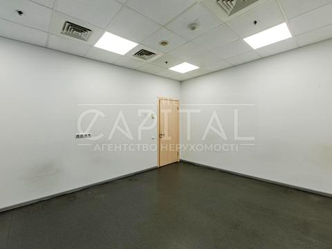 комерційна за адресою Київ, Богдана Хмельницького вул., 9