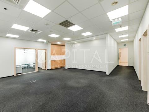 комерційна за адресою Київ, Богдана Хмельницького вул., 9