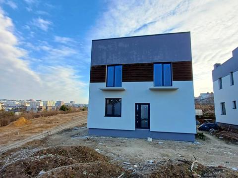 дом по адресу вул. Щаслива