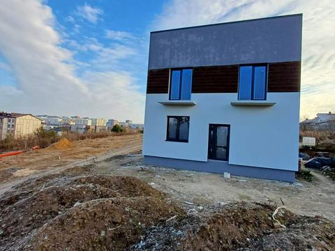 дом по адресу вул. Щаслива