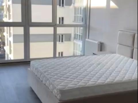 квартира за адресою Білогірська вул., 18-В