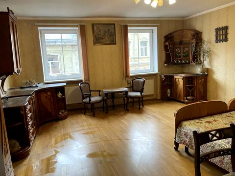 квартира за адресою Гетьмана Петра Дорошенка вул. (), 7