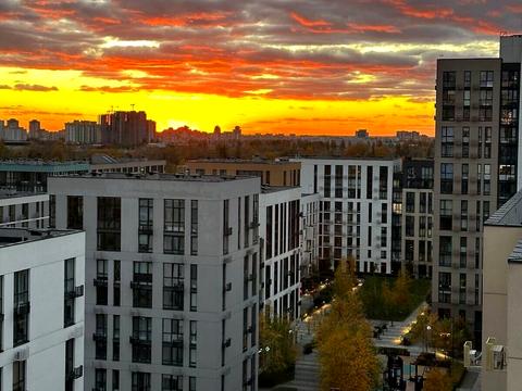 квартира за адресою Київ, Салютна вул., 2к24