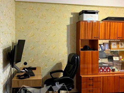 квартира за адресою Дніпровська вул., 8