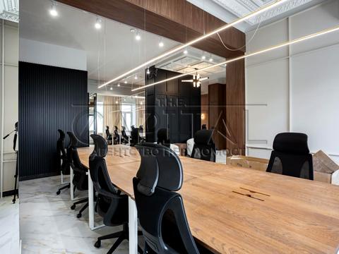 комерційна за адресою Еспланадна вул., 32Б