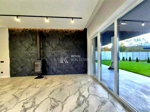 будинок за адресою с. Підгірці, Лугова вул., 35