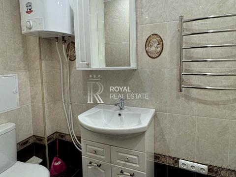 комерційна за адресою Князів Острозьких вул. (Московська), 46