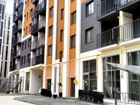 комерційна за адресою Келецька вул., 132а