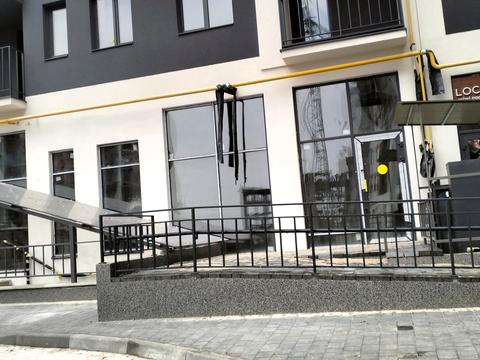 комерційна за адресою Келецька вул., 132а