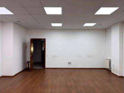 комерційна за адресою Дніпро, Володимира Мономаха вул. (Московська), 17