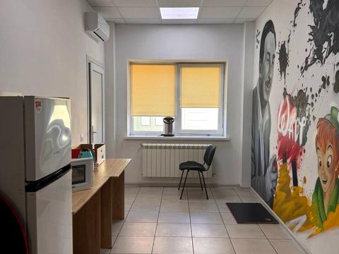 комерційна за адресою Дніпро, Володимира Мономаха вул. (Московська), 17