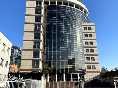 комерційна за адресою Дніпро, Володимира Мономаха вул. (Московська), 17