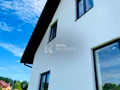 будинок за адресою смт. Макарів, Юності, 119