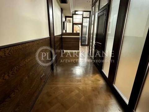 коммерческая по адресу Жилянская ул., 72