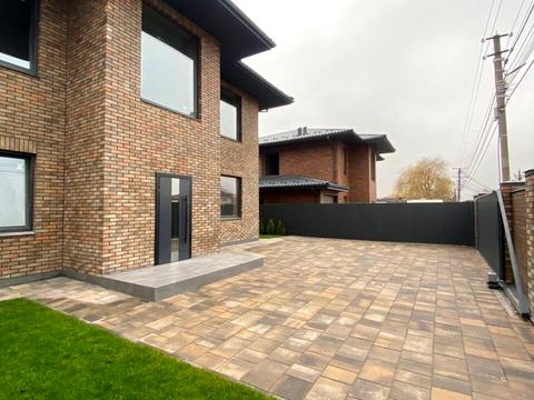 будинок за адресою с. Гатне, Амбулаторна вул.