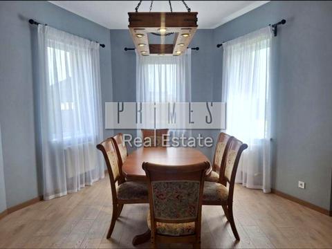 будинок за адресою Олександра Довженка вул.