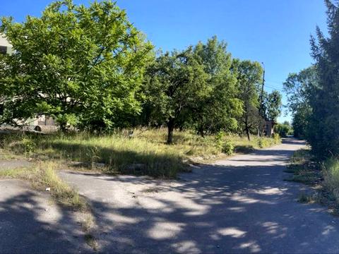 коммерческая по адресу Івасюка, 4