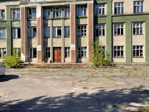 коммерческая по адресу Івасюка, 4