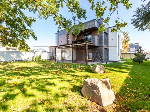 дом по адресу Осіння