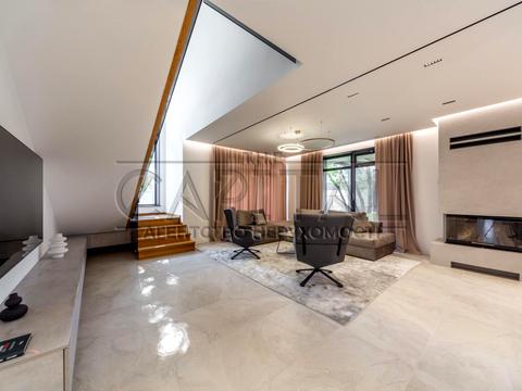 дом по адресу Осіння