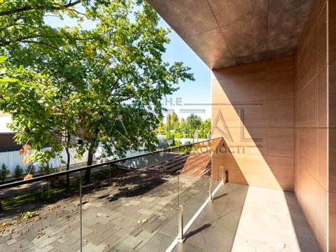 дом по адресу Осіння